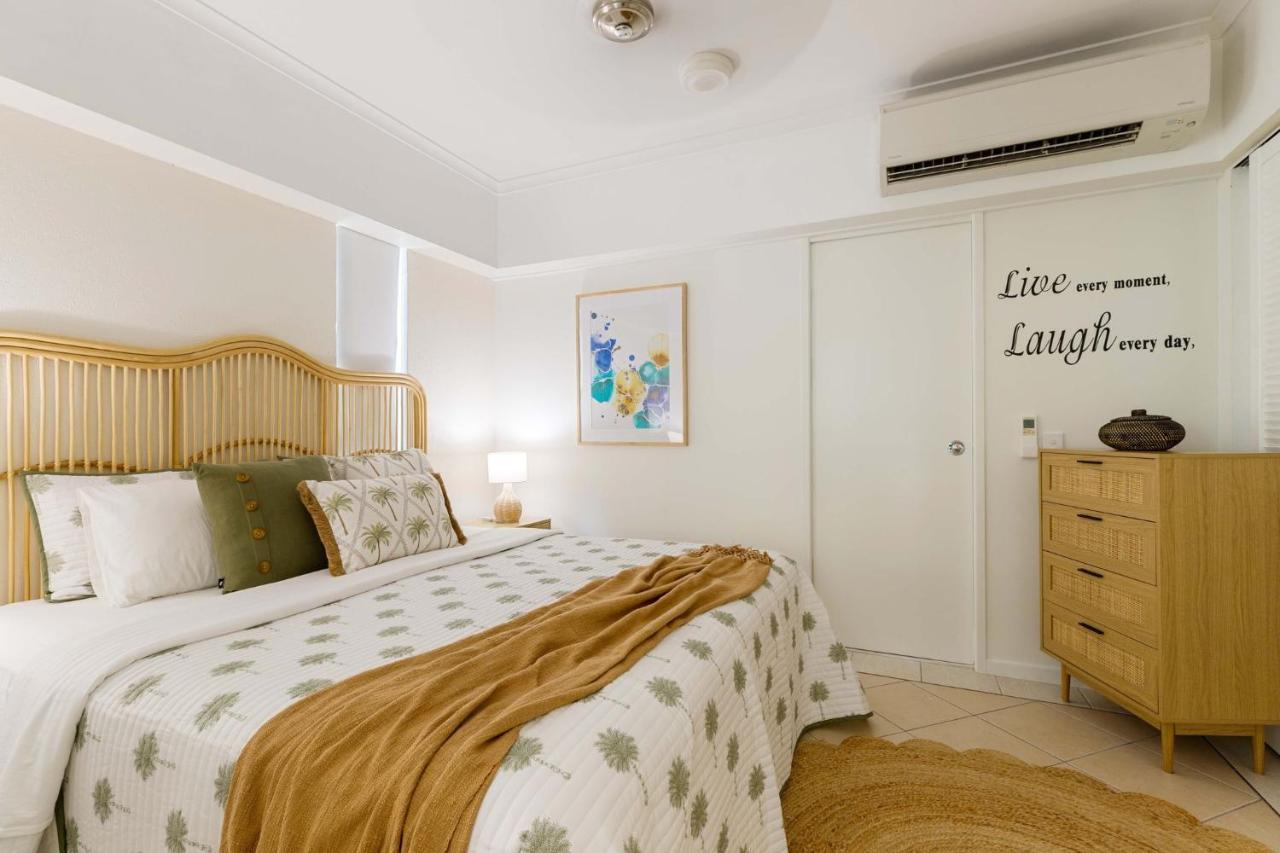 Oasis Luxe On Macrossan Street - Stylish Residence Port Douglas Luaran gambar